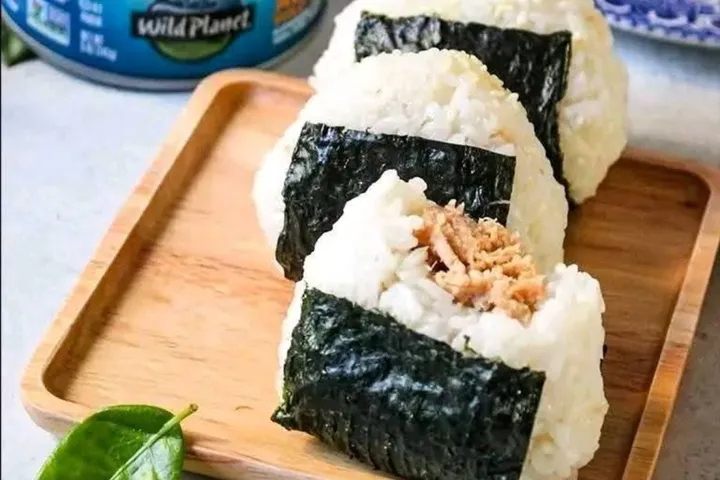 hindari onigiri
