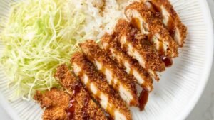 Resep Tonkatsu Ayam Renyah Lengkap Dengan Saus Gurih: 